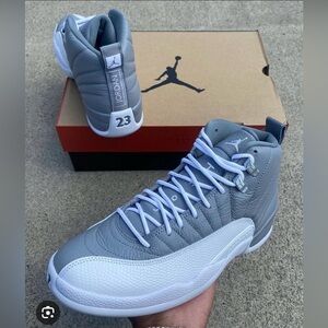 Jordan 12’s
